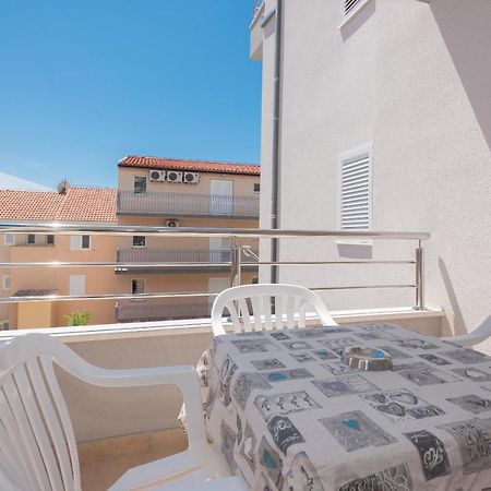 Apartmani Vujcic Makarska Ngoại thất bức ảnh
