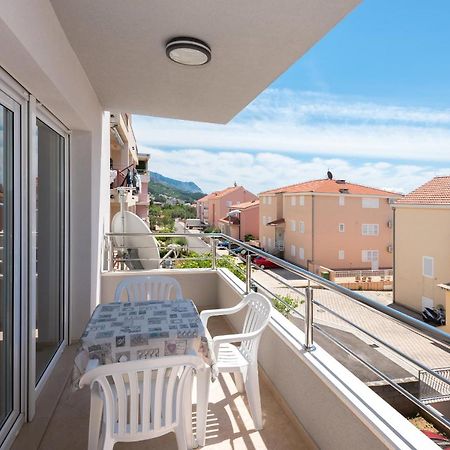 Apartmani Vujcic Makarska Ngoại thất bức ảnh