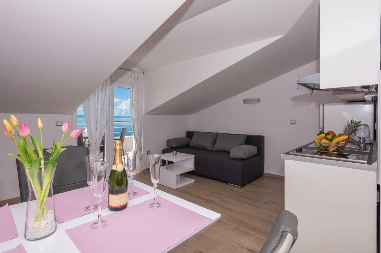 Apartmani Vujcic Makarska Ngoại thất bức ảnh