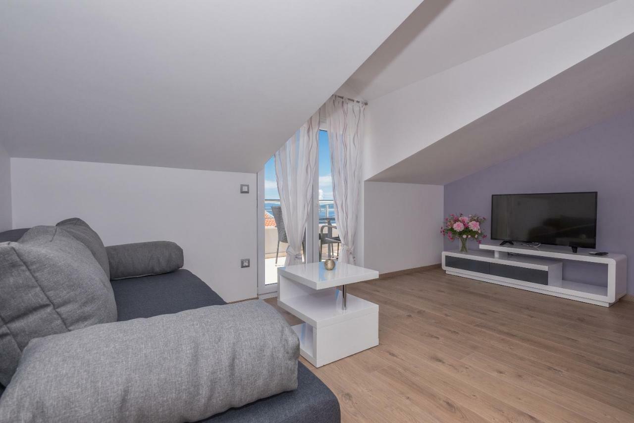 Apartmani Vujcic Makarska Ngoại thất bức ảnh